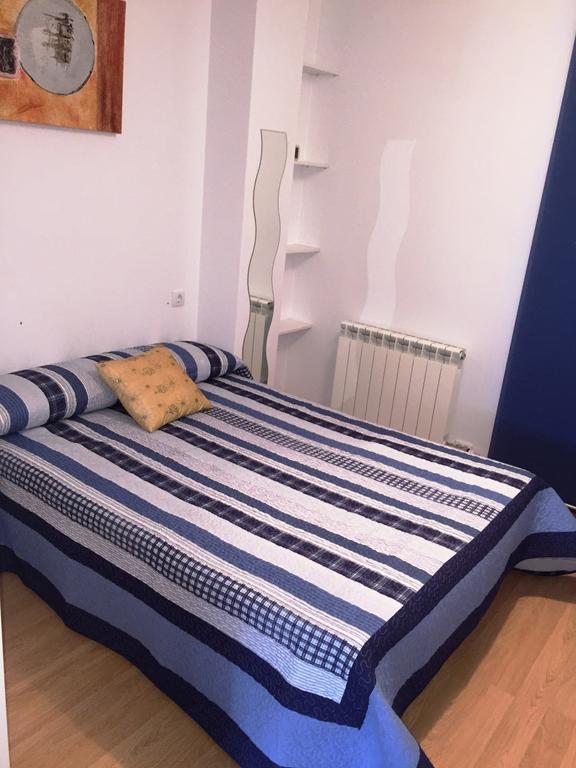 Apartamentos Mequedo Alcañiz Δωμάτιο φωτογραφία
